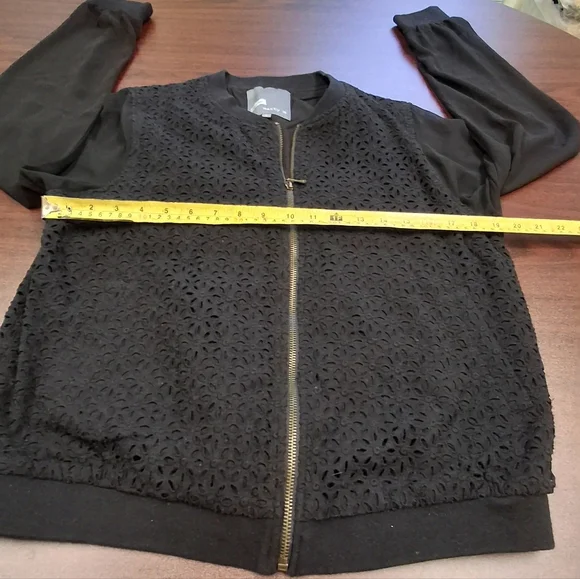 Cardigan - Picture 6 of 7